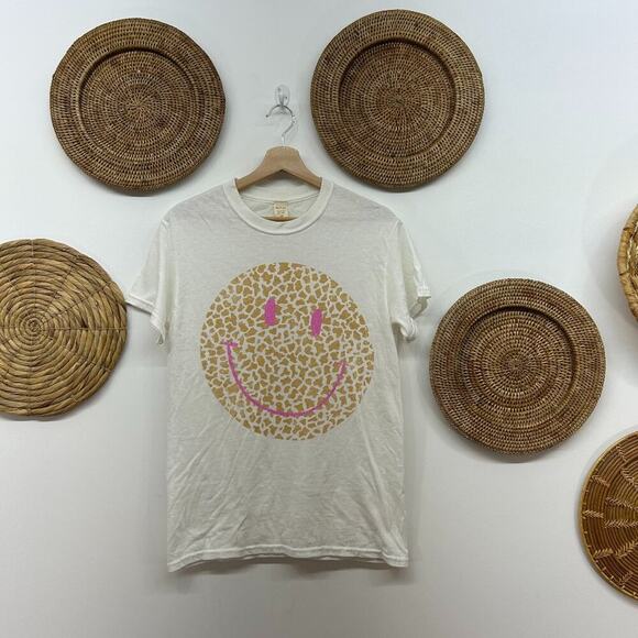 Altar'd State White Smiley Face Oversized Crew Neck Graphic T-Shirt Tee XS - Picture 1 of 3